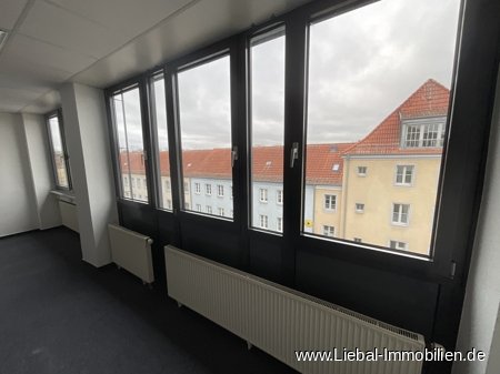 Neubrandenburg: Repräsentative Büroetage in der City !!! 