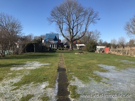 Grundstück derzeit überschwemmt 