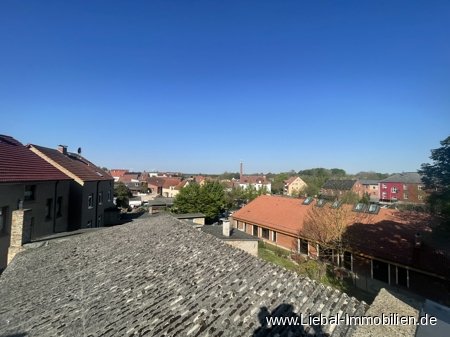 Aussicht vom Dachboden, eventuell für eine Dachterasse geeignet.