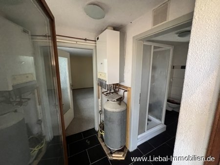 hinterer Flur mit der Heizung