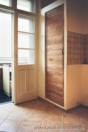 Küche Tür zur Speisekammer