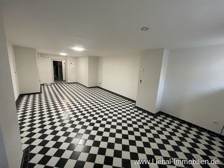 Wohn/ Schlafzimmer Wohn/ Schlafzimmer